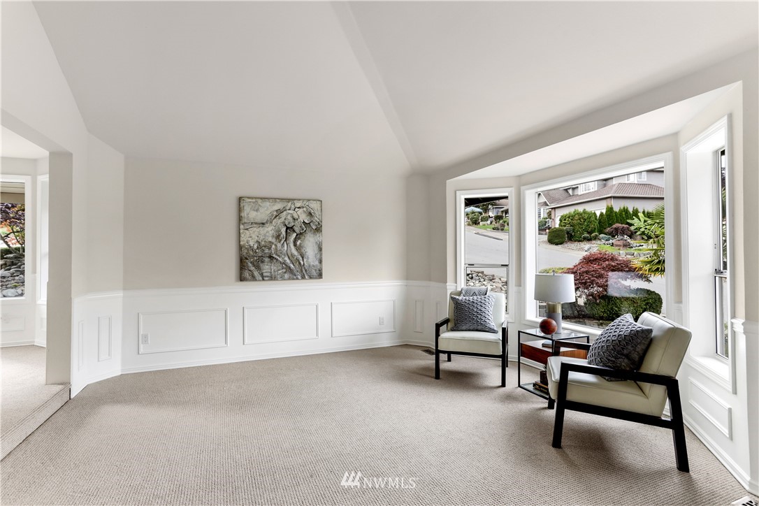 4615 Southwest 329th Way Federal Way, WA 98023 - Photo 3 of 25 Gallery Image 3
