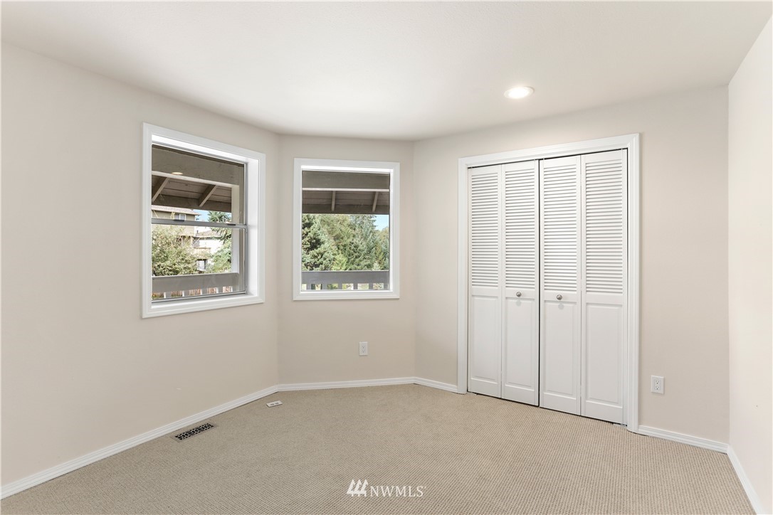 4615 Southwest 329th Way Federal Way, WA 98023 - Photo 24 of 25 Gallery Image 24