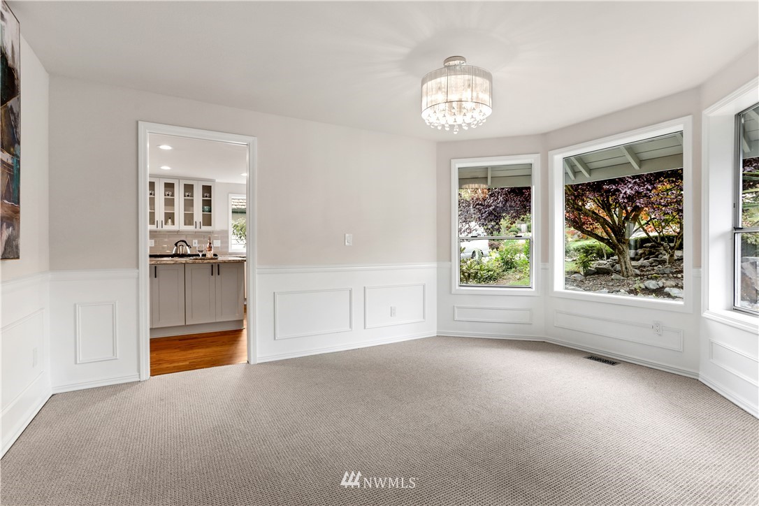 4615 Southwest 329th Way Federal Way, WA 98023 - Photo 5 of 25 Gallery Image 5
