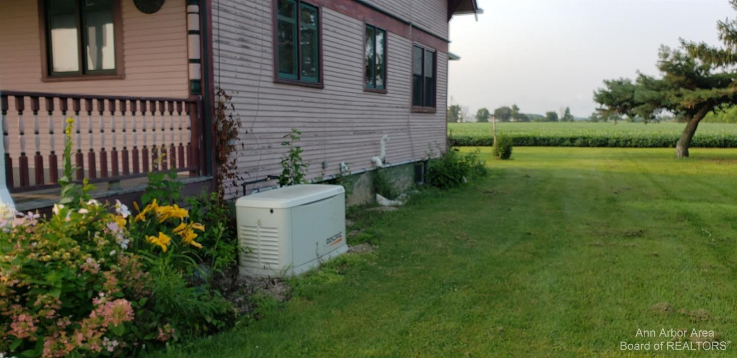 20475 Welch Road Milan, MI 48160 - Photo 3 of 24 Photo 3