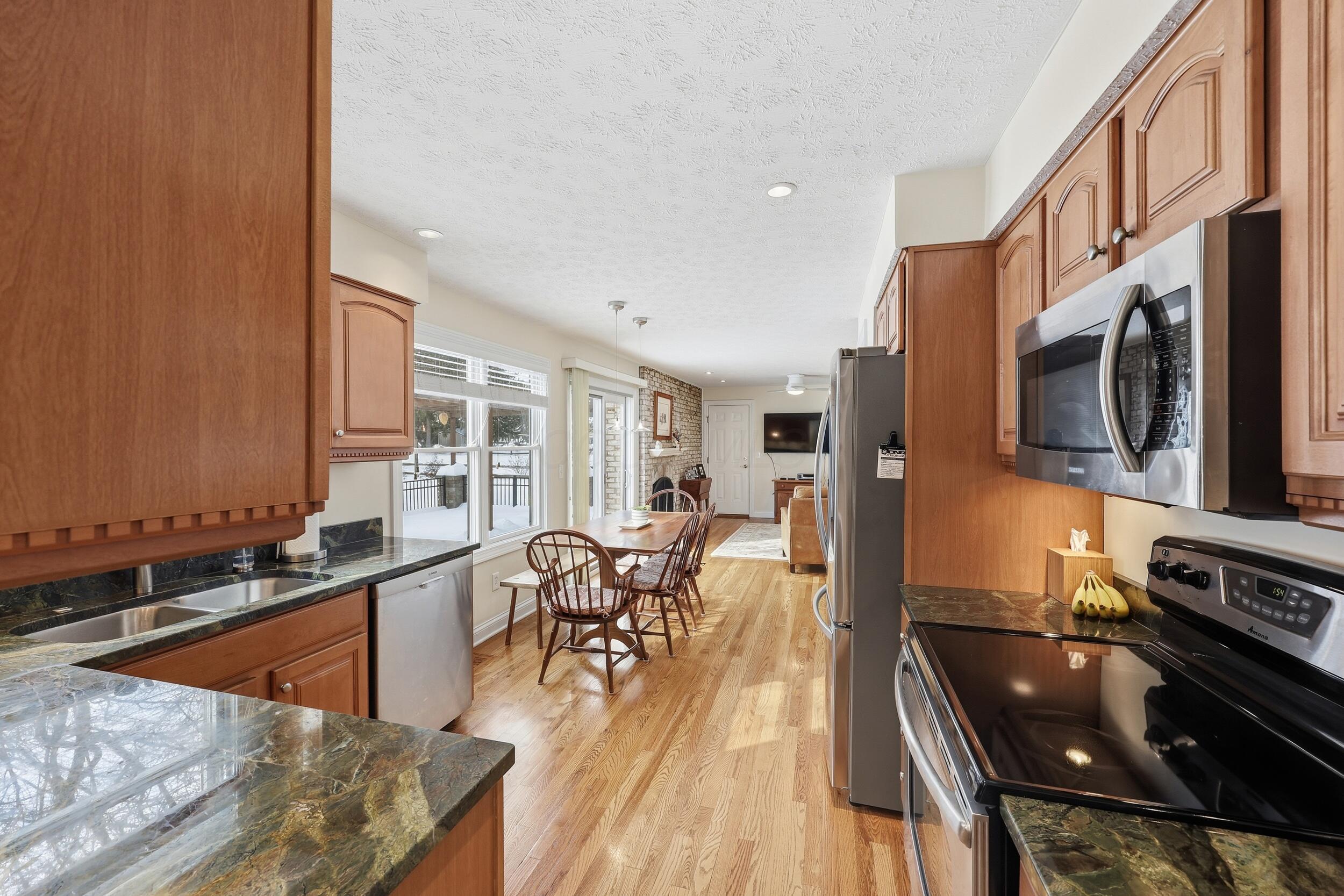 6623 Millbrae Road Columbus, OH 43235 - Photo 14 of 44 Kitchen 3