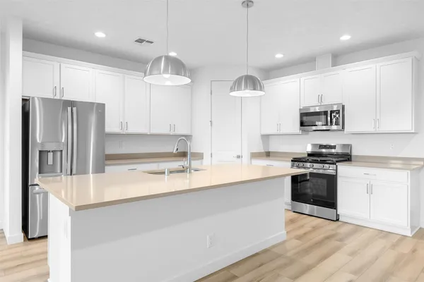 $685,000 | 79 Cadena Loop, Los Alamos, NM 87547