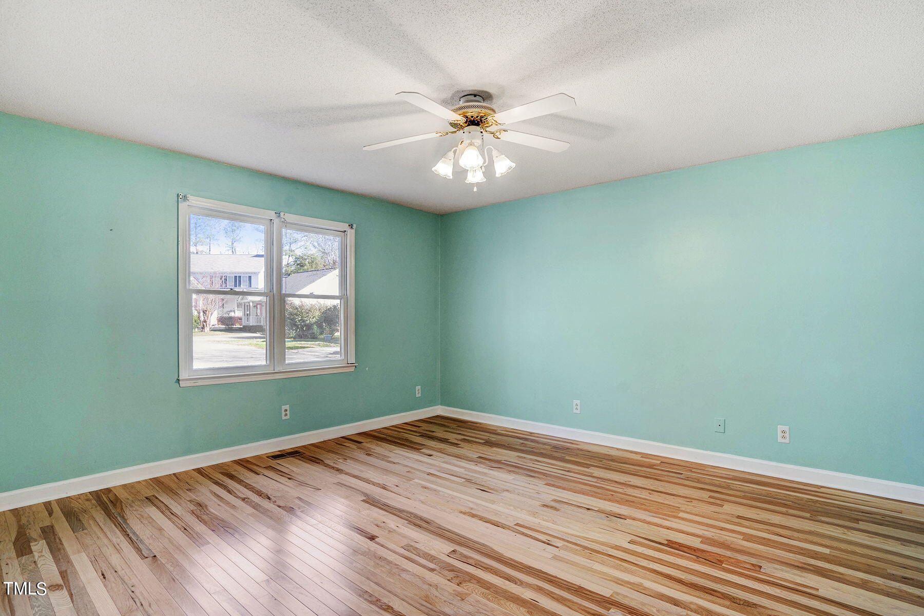 4604 Hollirose Place Raleigh, NC 27616 - Photo 13 of 26 13-web-or-mls-4604 Hollirose Pl-21