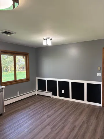 $309,900 | 4075 County Road 15, Montevideo, MN 56265