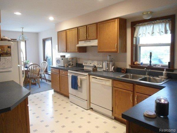 165 North Engle Road Imlay City, MI 48444 - Photo 3 of 10 Kitchen (Copy).JPG