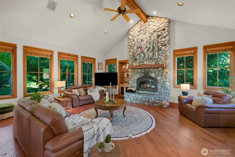 $1,150,000 | 8789 Wood Duck Way, Blaine, WA 98230