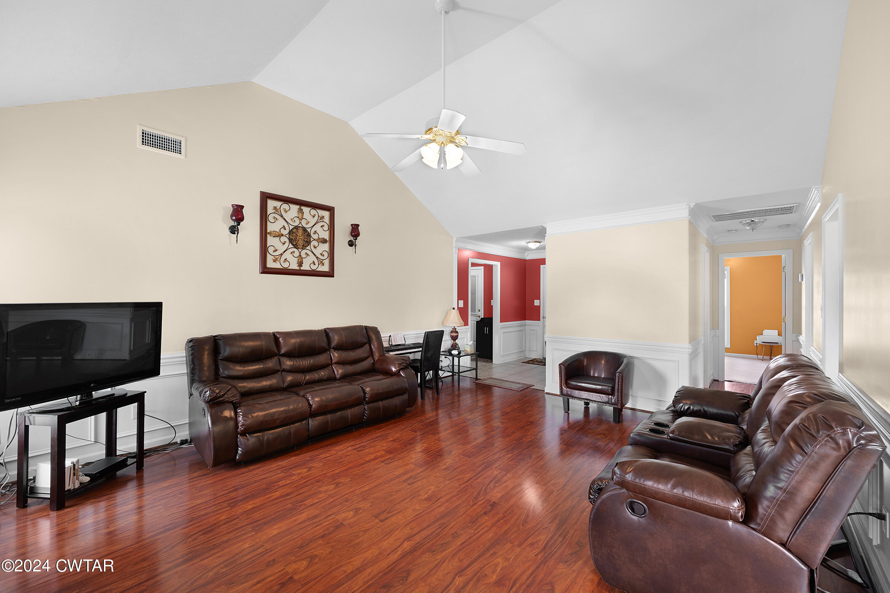 25 Roxbury Drive Jackson, TN 38305 - Photo 2 of 15 DG2A5578