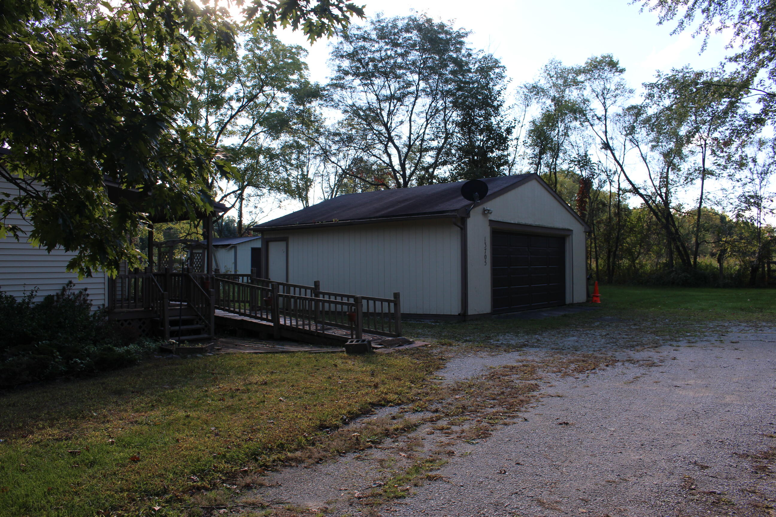 13705 County Line Road Brooklyn, MI 49230 - Photo 3 of 12 IMG_4313