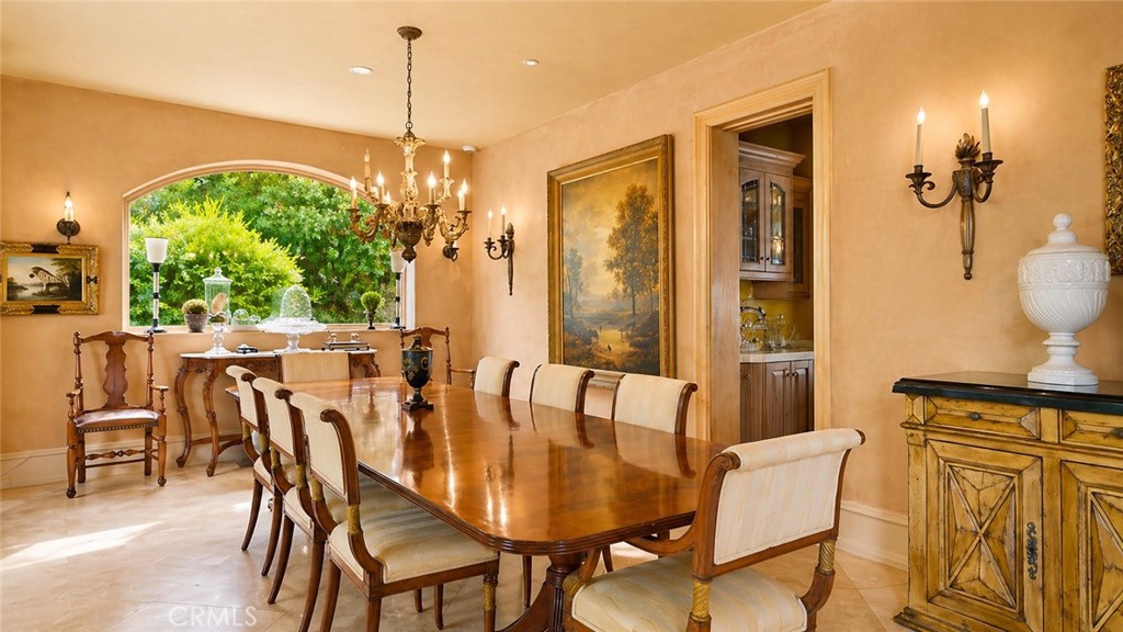 26 Ritz Cove Drive Dana Point, CA 92629 - Photo 11 of 66 Dining Room with hand troweled smooth coat plaster walls.