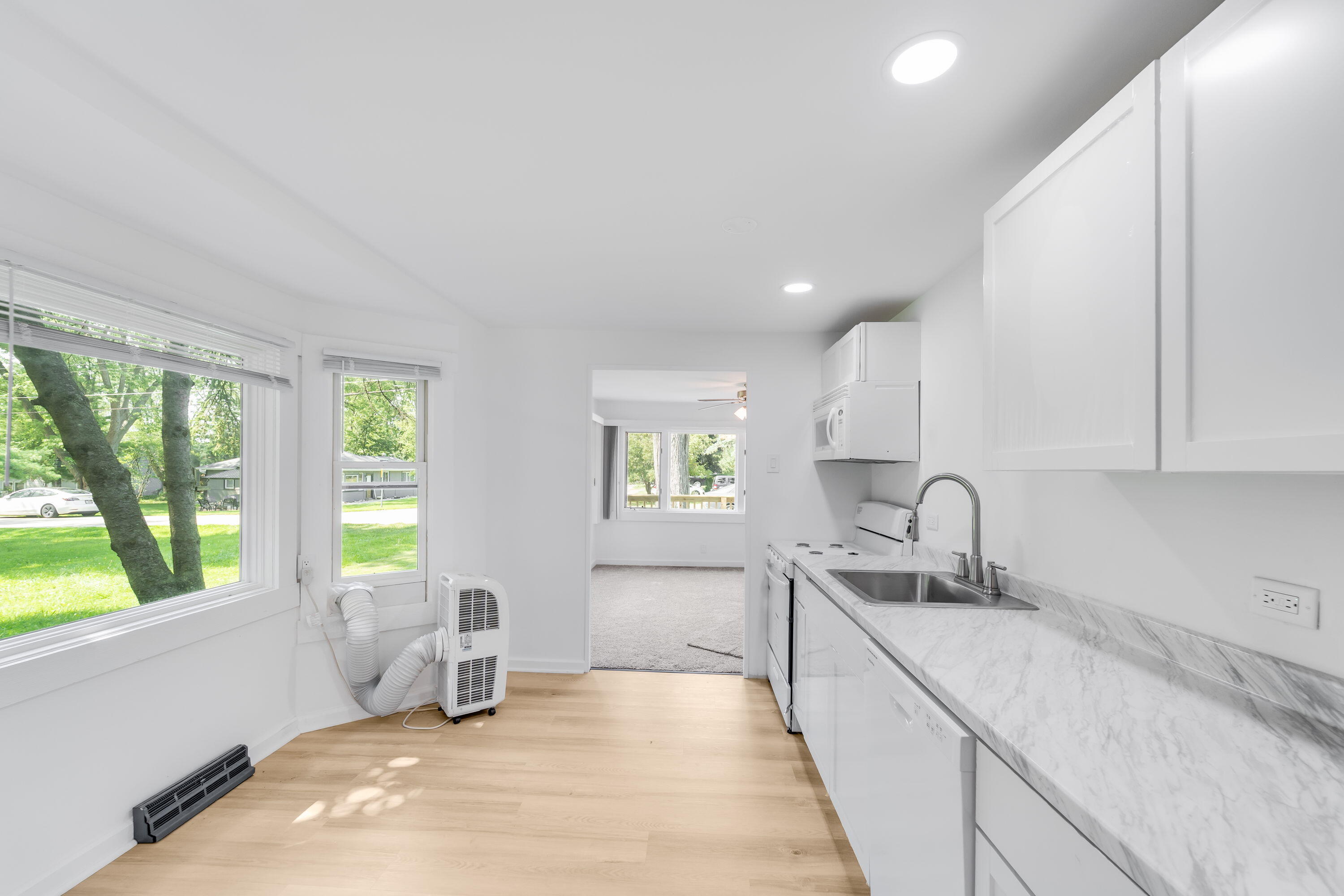 801 Vincent Road Twin Lakes, WI 53181 - Photo 18 of 27 23_DanielGarciaDSC03741