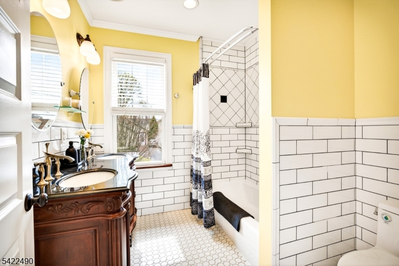 22 Vine Street Nutley, NJ 07110 - Photo 19 of 50