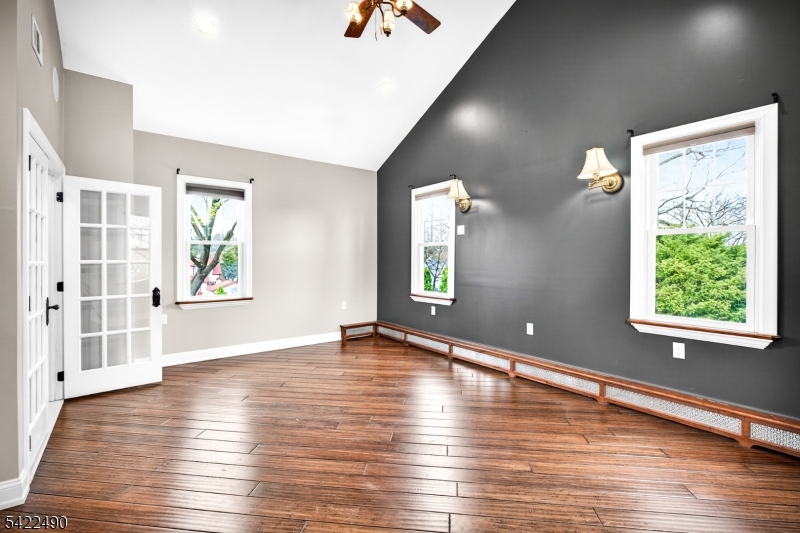 22 Vine Street Nutley, NJ 07110 - Photo 29 of 50