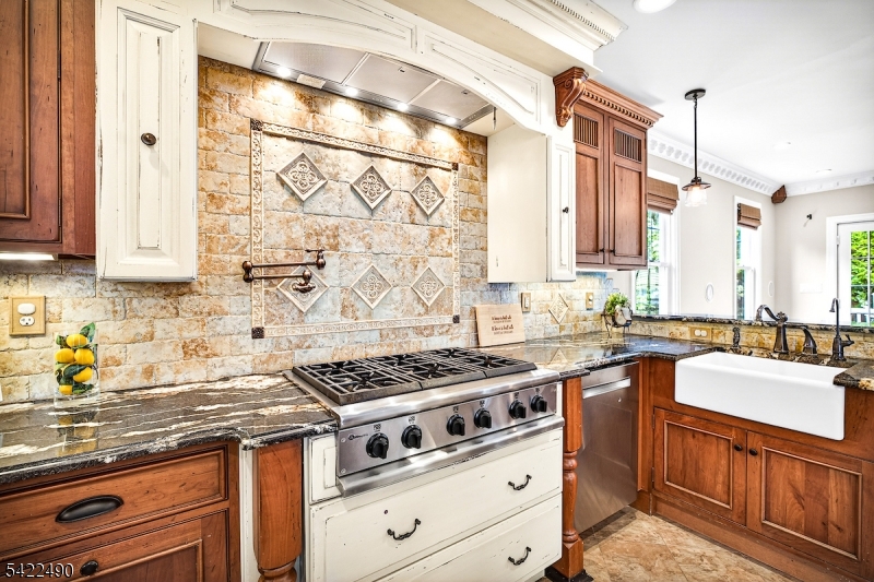 22 Vine Street Nutley, NJ 07110 - Photo 6 of 50