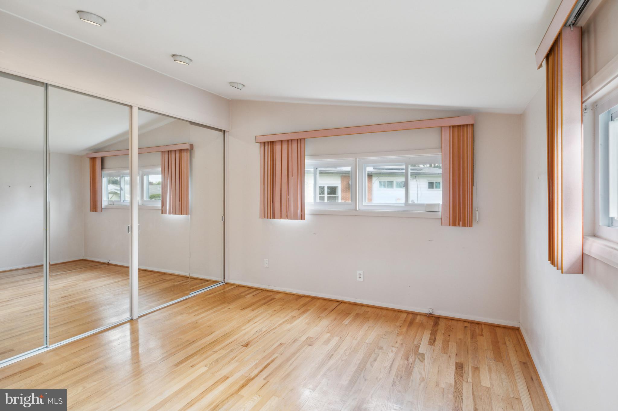 2430 Sylvale Road Baltimore, MD 21209 - Photo 9 of 28 Gallery Image 9