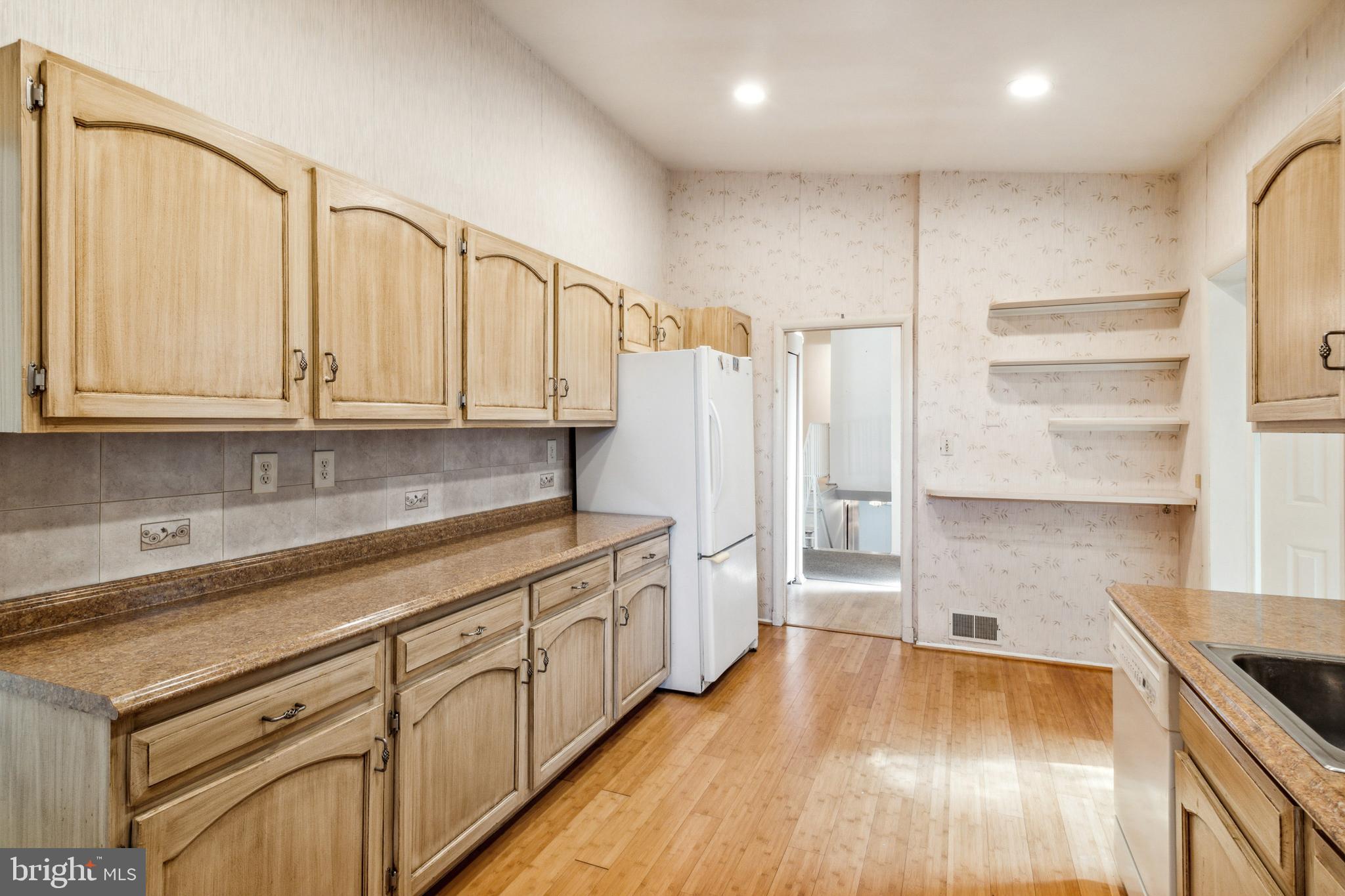 2430 Sylvale Road Baltimore, MD 21209 - Photo 10 of 28 Gallery Image 10