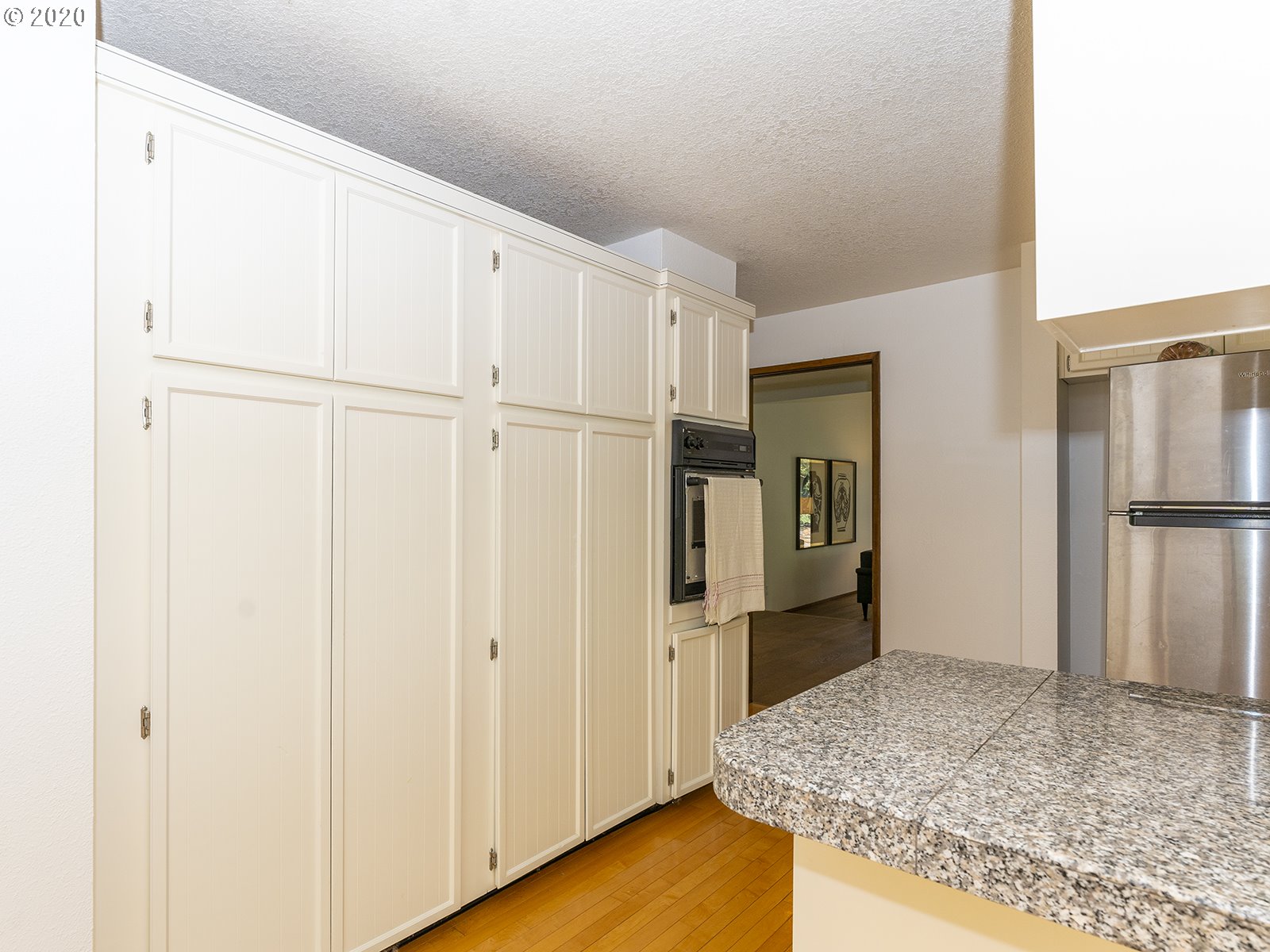 4229 Southwest 48th Place Portland, OR 97221 - Photo 14 of 27 Gallery Image 14