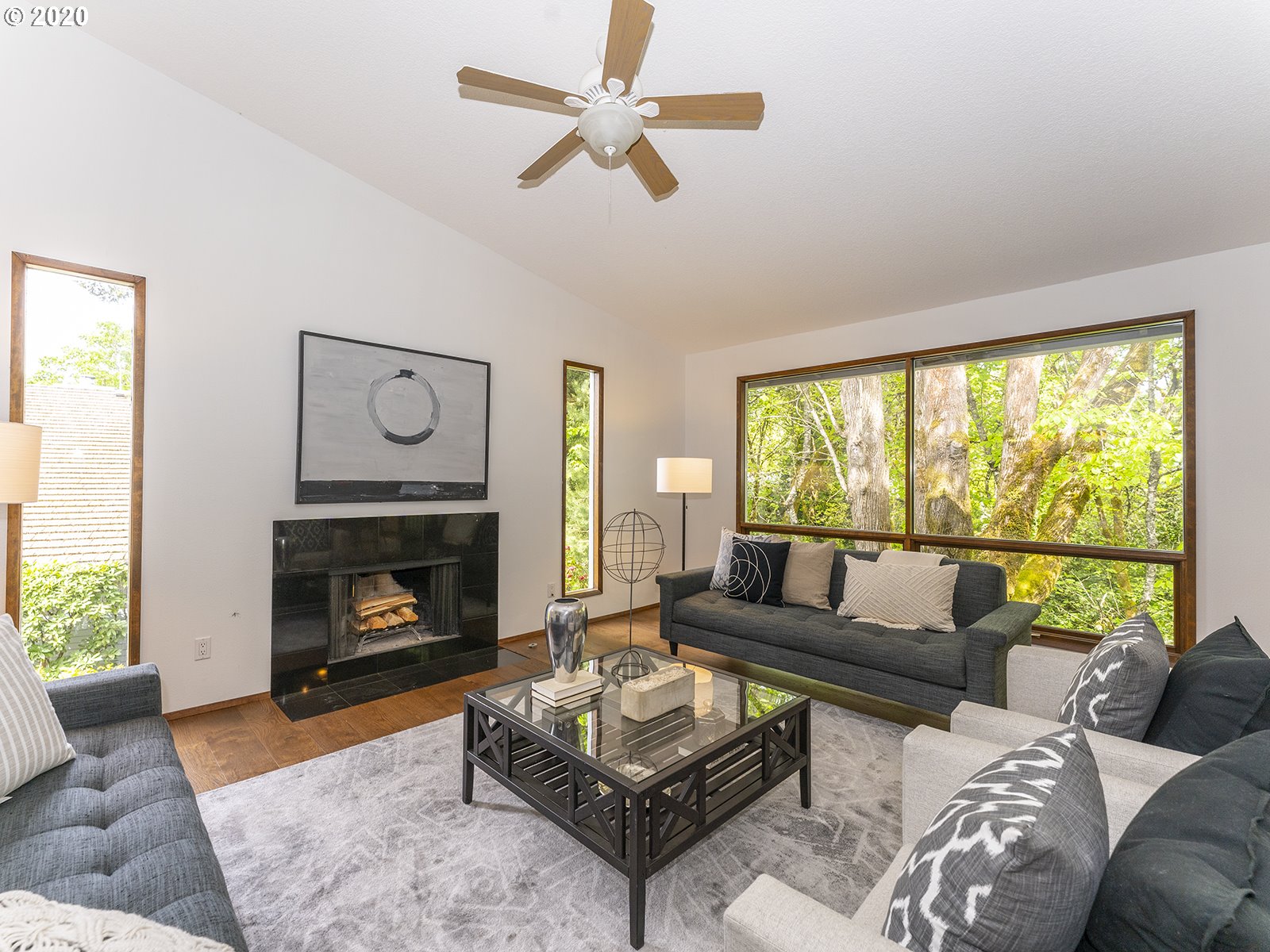 4229 Southwest 48th Place Portland, OR 97221 - Photo 5 of 27 Gallery Image 5