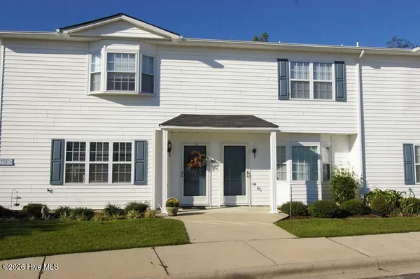 $1,050 | 3979 Sterling Pointe Drive, Unit MMM3, Winterville, NC 28590