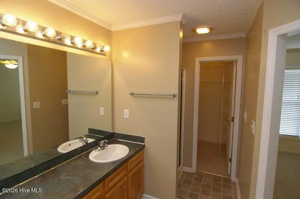 $1,050 | 3979 Sterling Pointe Drive, Unit MMM3, Winterville, NC 28590