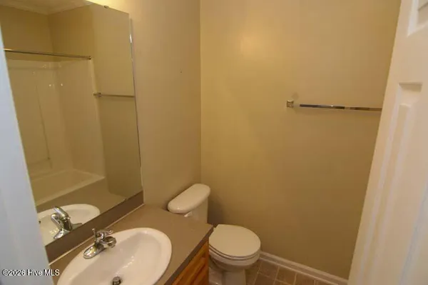 $1,050 | 3979 Sterling Pointe Drive, Unit MMM3, Winterville, NC 28590