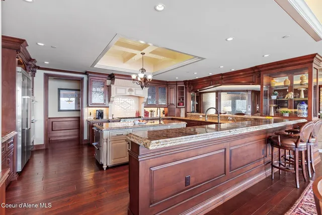 $5,750,000 | 2031 South Island Green Drive, Coeur D'Alene, ID 83814