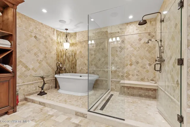 $5,750,000 | 2031 South Island Green Drive, Coeur D'Alene, ID 83814