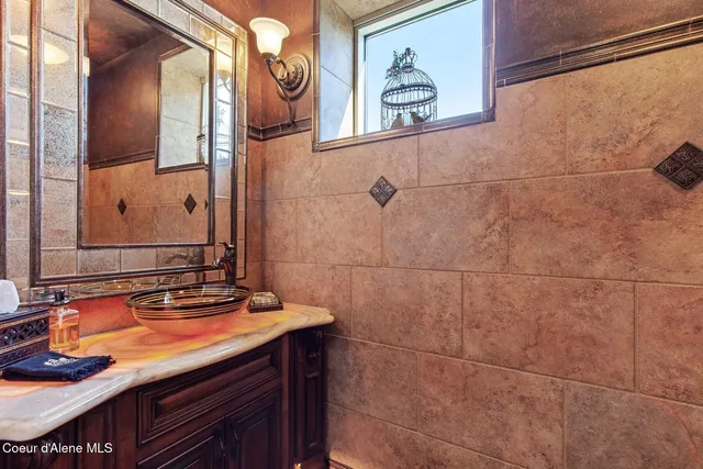 $5,750,000 | 2031 South Island Green Drive, Coeur D'Alene, ID 83814