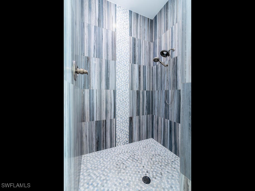 16410 Oakview Circle Alva, FL 33920 - Photo 23 of 39 a view of a bathroom