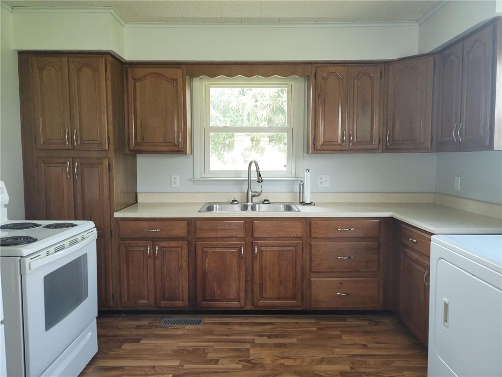 670 East Middle Street Rosedale, IN 47874 - Photo 7 of 31
