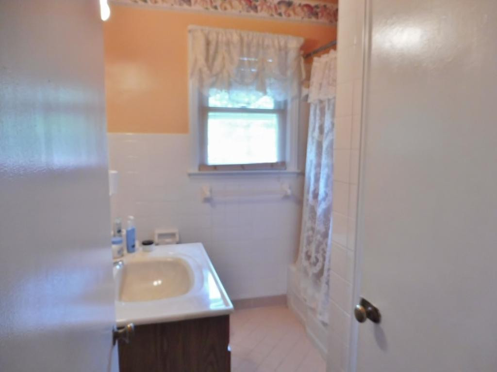 4132 Ridge Road Kingsport, TN 37660 - Photo 8 of 22 Photo 8