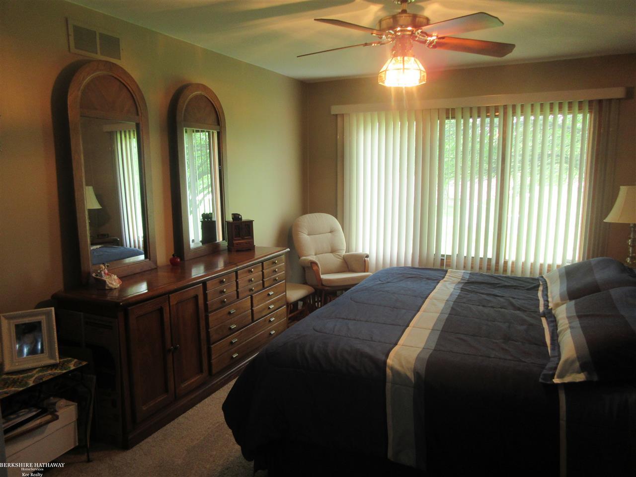 16752 Fieldstone Macomb, MI 48042 - Photo 13 of 29 31320172-12.JPG
