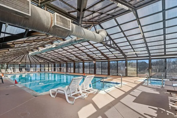 $399,000 | 2334 Meadowcroft Lane, Grayslake, IL 60030