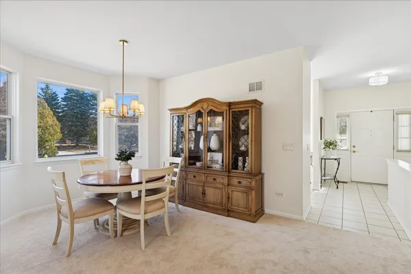 $399,000 | 2334 Meadowcroft Lane, Grayslake, IL 60030