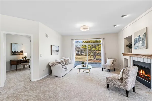 $399,000 | 2334 Meadowcroft Lane, Grayslake, IL 60030