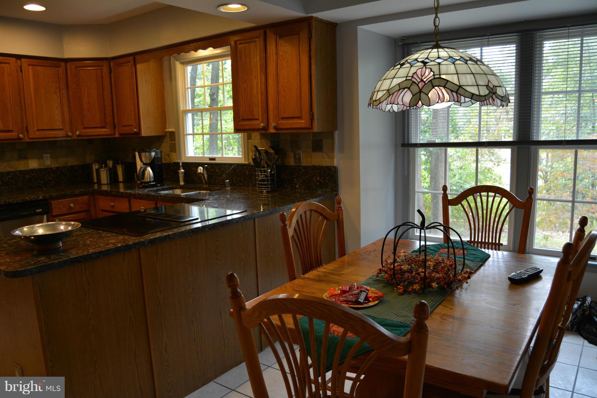 Eat in Kitchen area