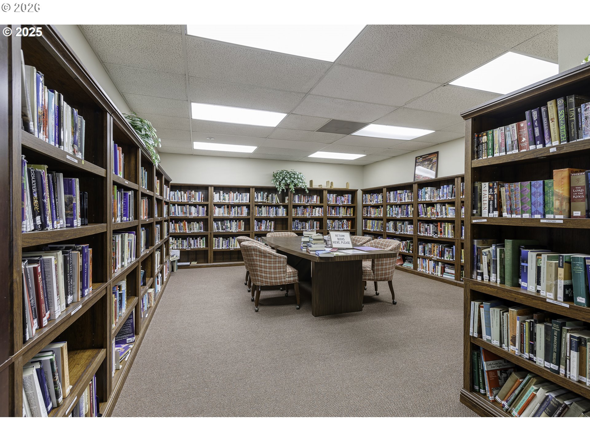 13775 Southwest Scholls Ferry Road Southwest, Unit 11 Beaverton, OR 97008 - Photo 31 of 33 Library