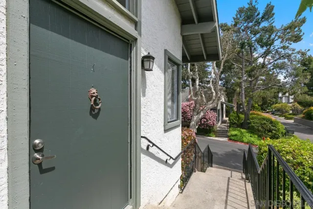 $4,150 | 3338 Caminito Vasto, La Jolla, CA 92037