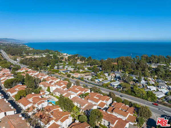$6,600 | 28374 Rey De Copas Lane, Malibu, CA 90265