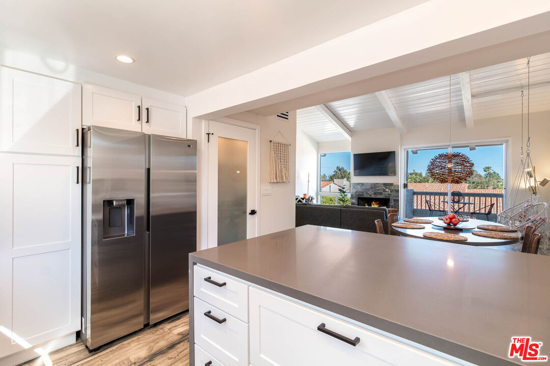 28374 Rey De Copas Lane Malibu, CA 90265 - Photo 27 of 40