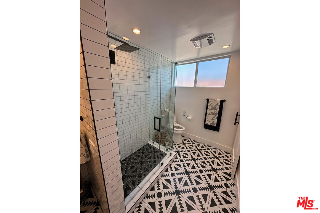 28374 Rey De Copas Lane Malibu, CA 90265 - Photo 4 of 40