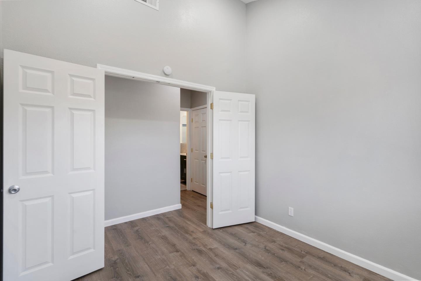 198 Rothrock Drive San Jose, CA 95116 - Photo 12 of 24