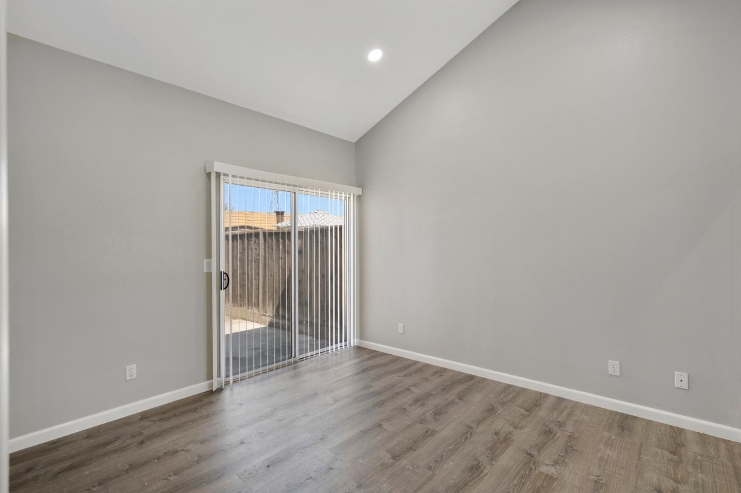 198 Rothrock Drive San Jose, CA 95116 - Photo 15 of 24