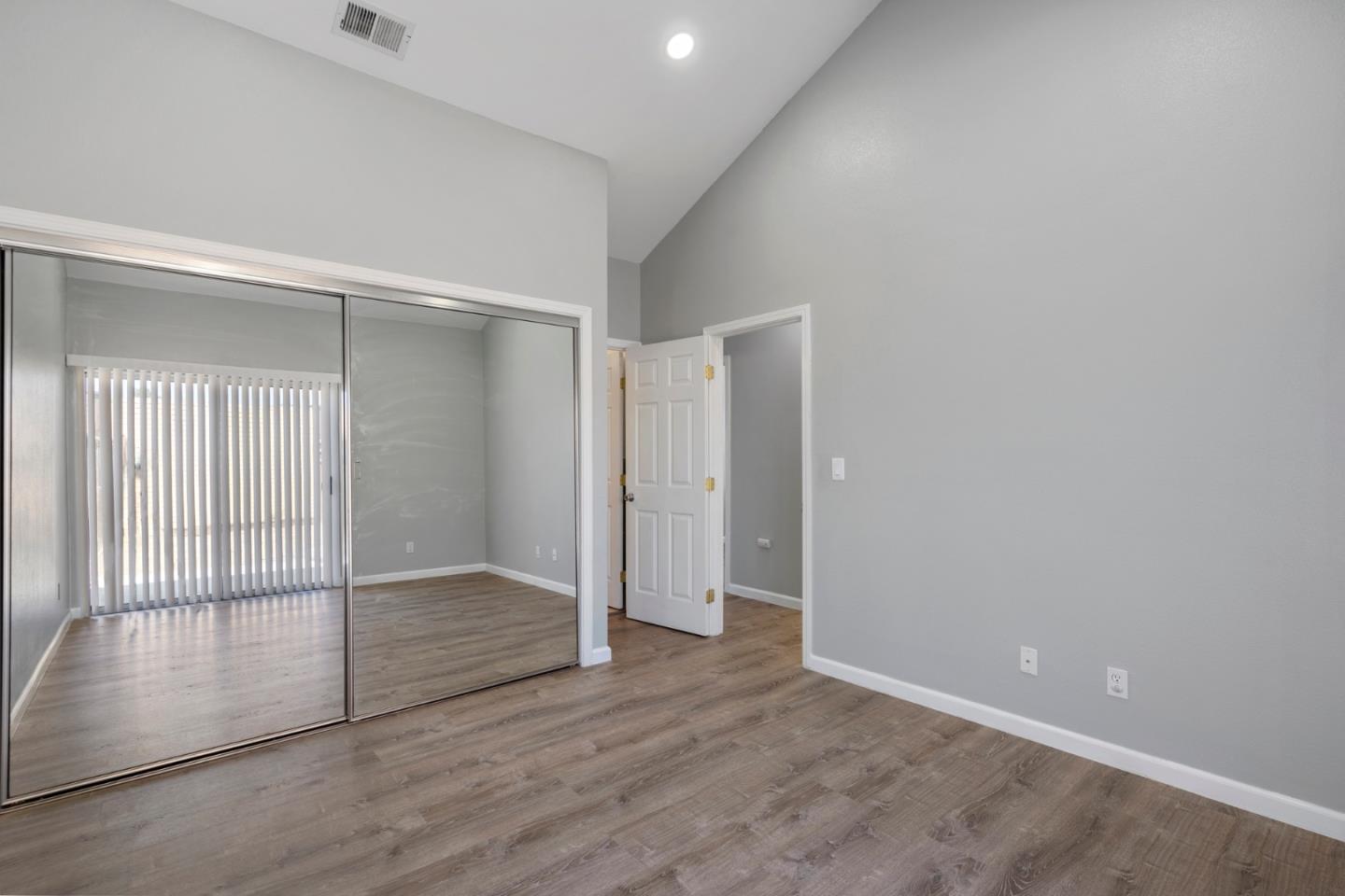 198 Rothrock Drive San Jose, CA 95116 - Photo 16 of 24