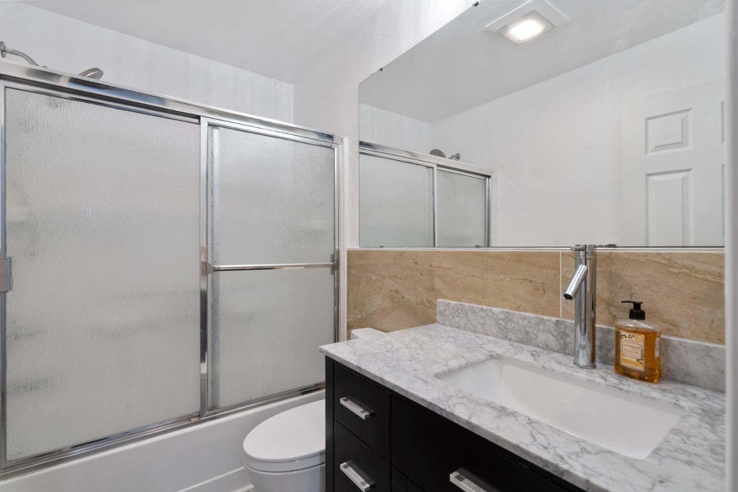 198 Rothrock Drive San Jose, CA 95116 - Photo 9 of 24