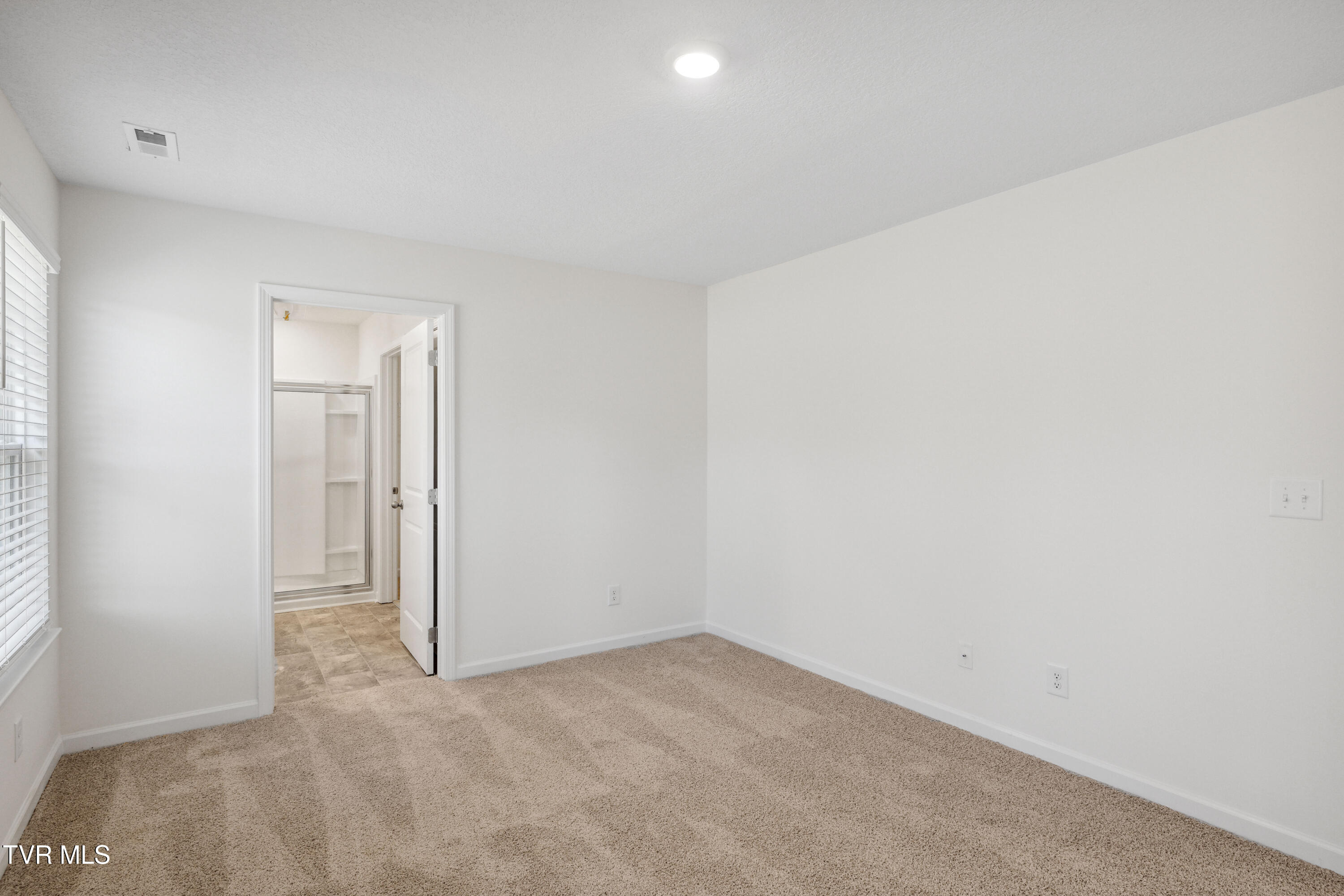 1080 Edison Road Johnson City, TN 37615 - Photo 15 of 26 09 - Primary Bedroom Unfurnished 03
