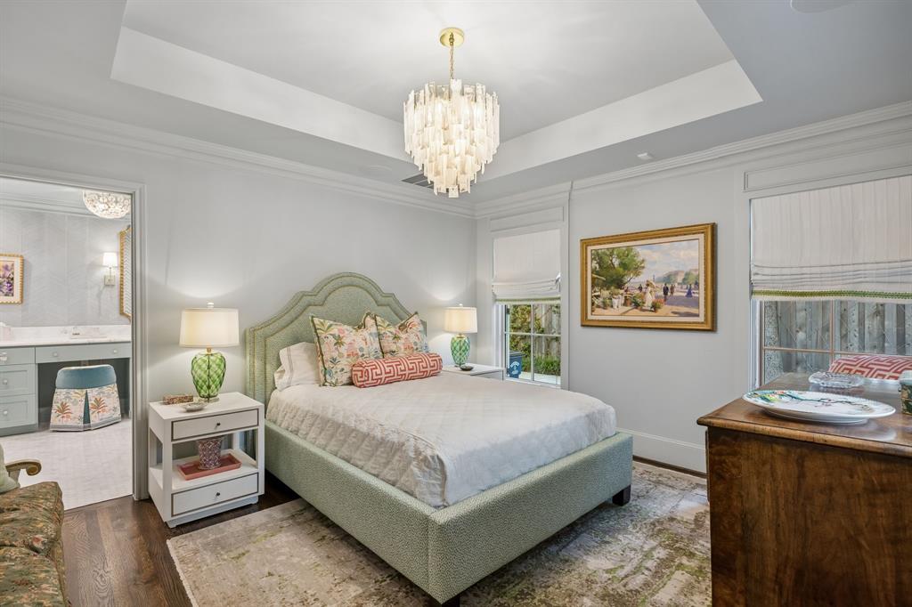 8111 Chadbourne Road Dallas, TX 75209 - Photo 21 of 33