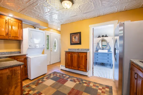 $849,000 | 53 Commercial Street, Boothbay Harbor, ME 04538
