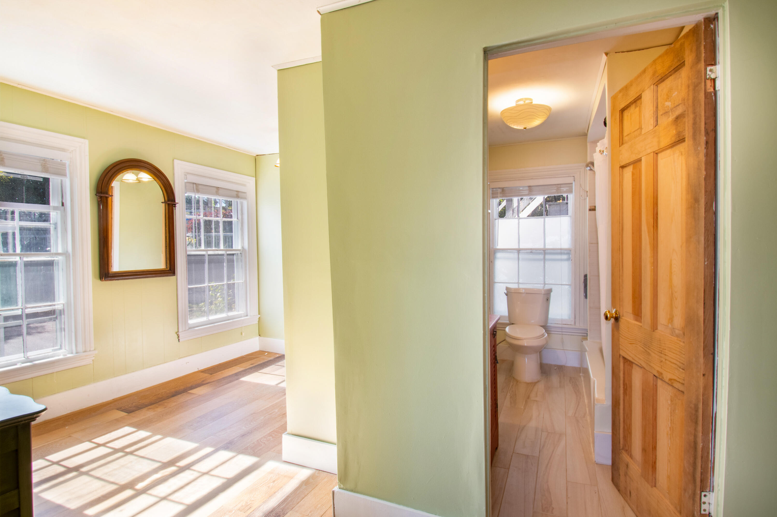 53 Commercial Street Boothbay Harbor, ME 04538 - Photo 28 of 94 53CommercialSt.BoothbayHarbor-23