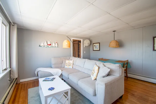 $925,000 | 53 Commercial Street, Boothbay Harbor, ME 04538