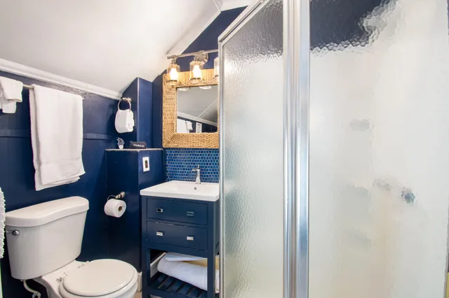 $925,000 | 53 Commercial Street, Boothbay Harbor, ME 04538